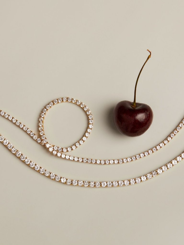 Luccè Diamonds necklaces